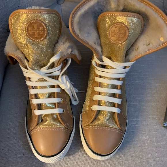 Tory Burch Benjamin camel and gold high top sneakers. Size 9 - Picture 7 of 15